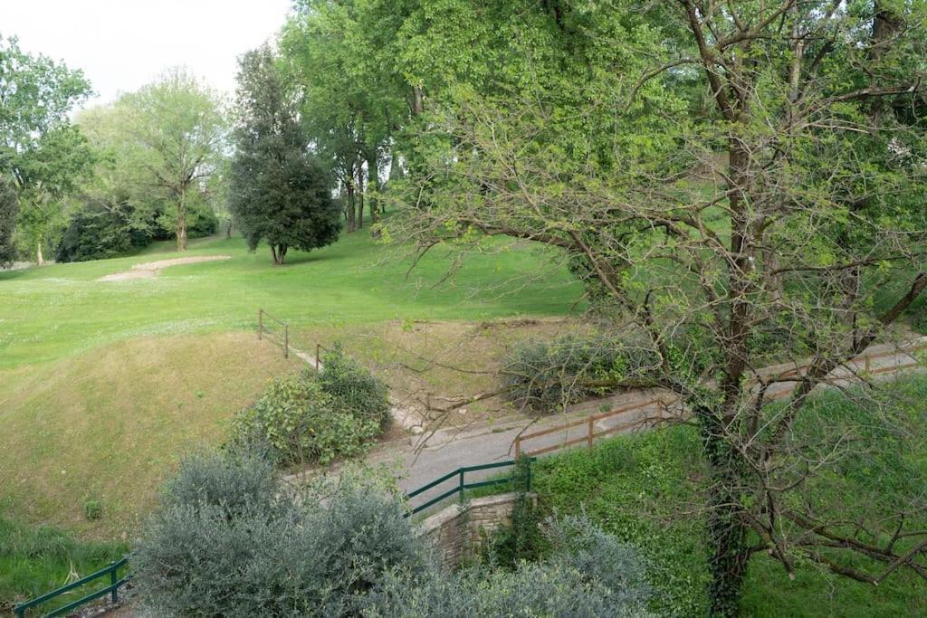 Al Mulino - Immerso Nel Golf Resort Polpenazze del Garda Zewnętrze zdjęcie